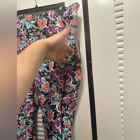 NWT torrid active crop leggings - Picture 9 of 10